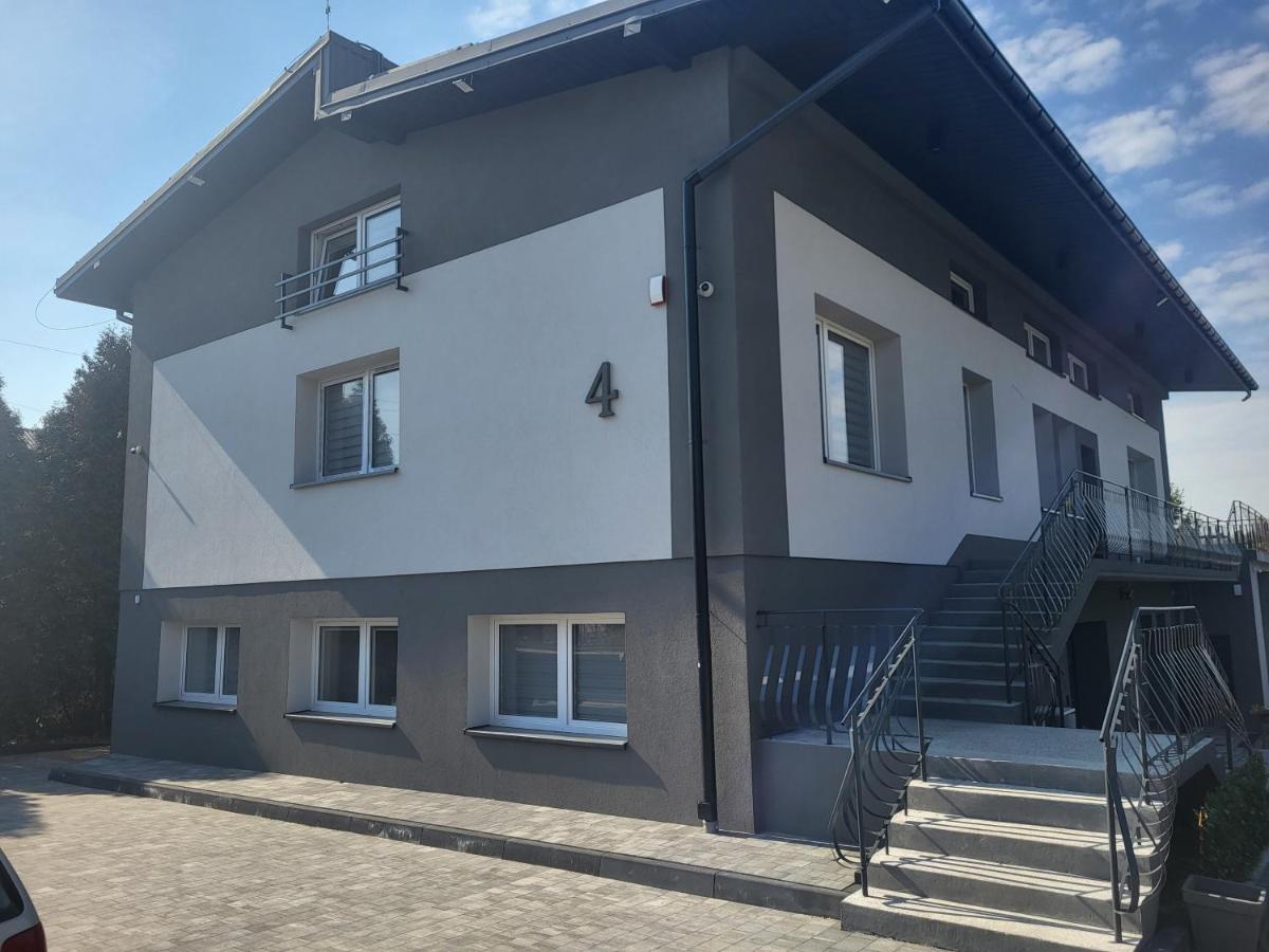 Happy 4 Aparthotel Krosno Exterior foto